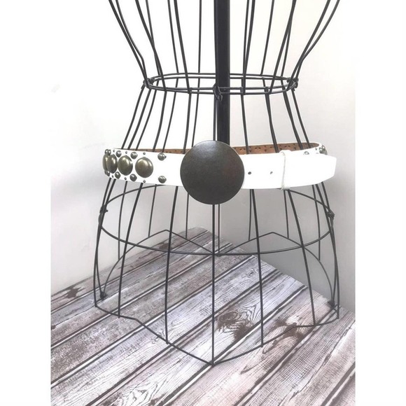 Accessories - White leather with brass accents